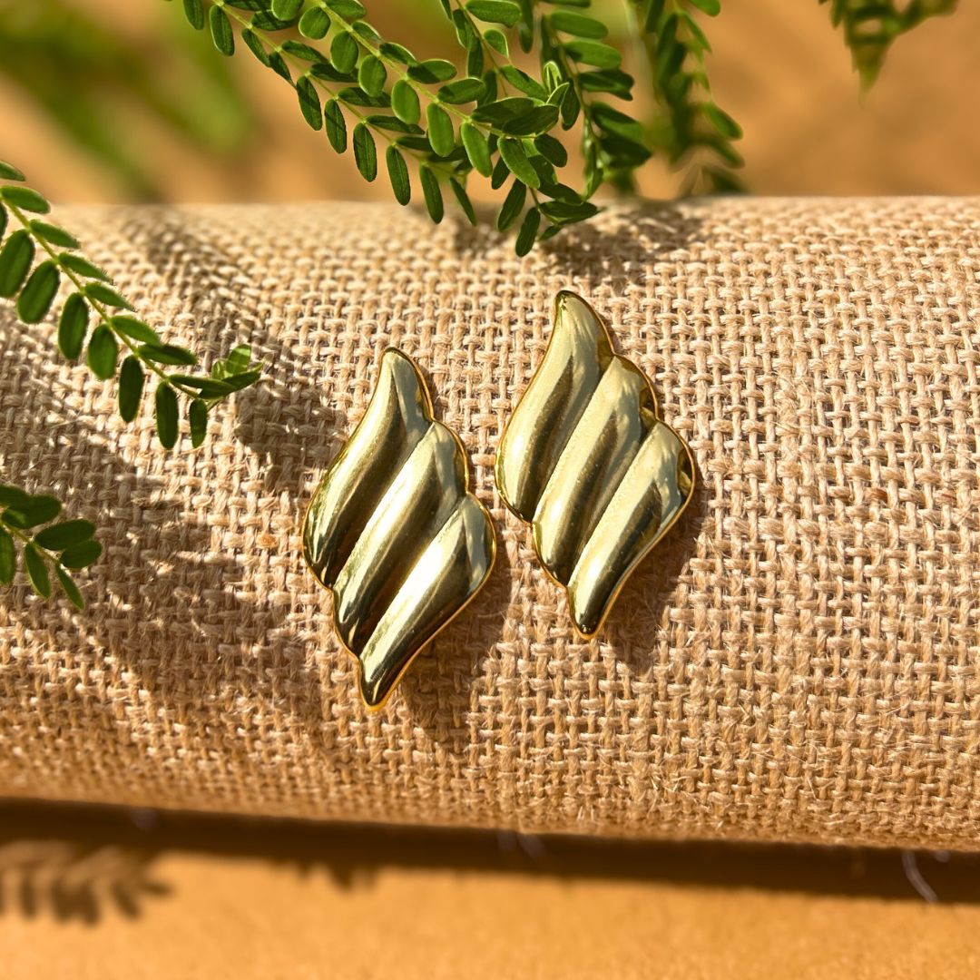 Anti-Tarnish Gold Wave Stud Earrings