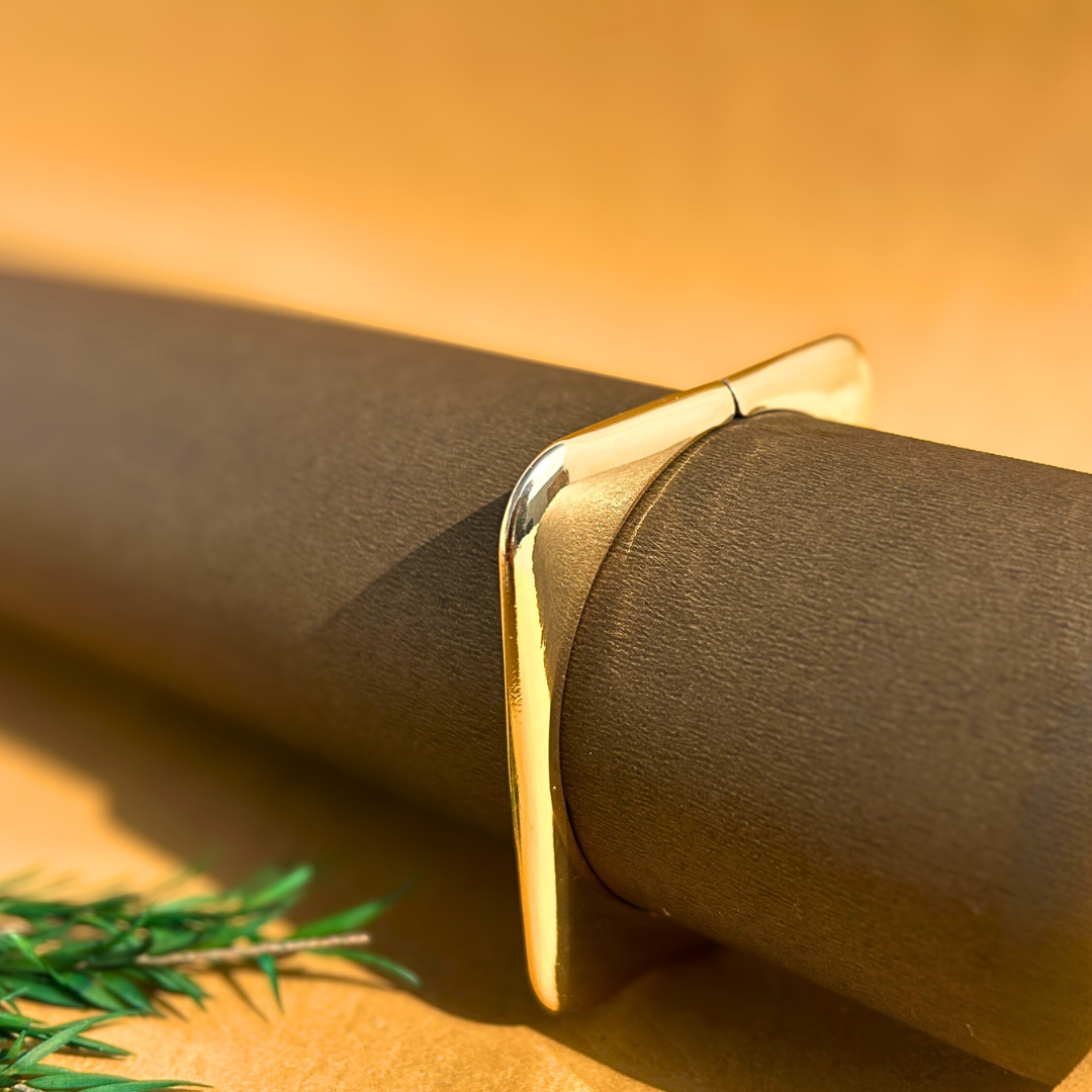 Elegant Gold-Plated Nail Design Bracelet